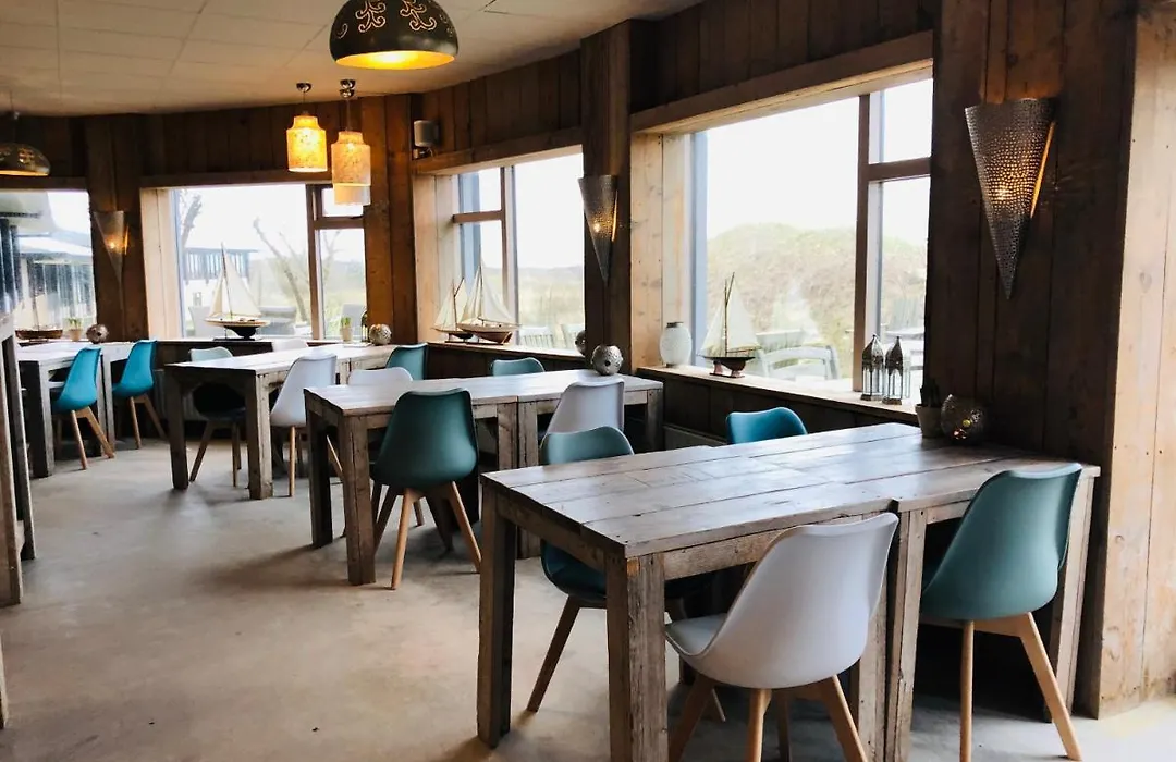 Strandhotel Om De Noord-1